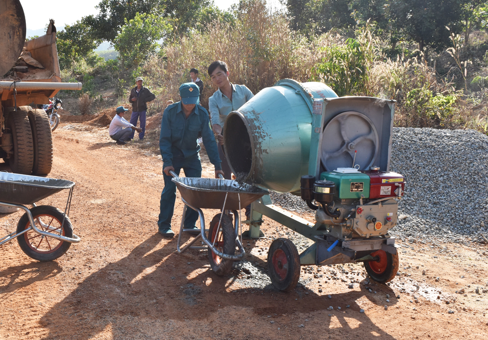 Ia H’Drai: Ưu tiên nguồn lực xây dựng nông thôn mới