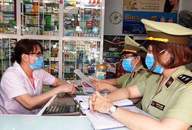 Nghiêm cấm việc đầu cơ, găm hàng, tăng giá các loại khẩu trang, vật tư, trang thiết bị y tế phục vụ phòng, chống dịch bệnh viêm đường hô hấp cấp do chủng mới của virus Corona (nCoV) gây ra.