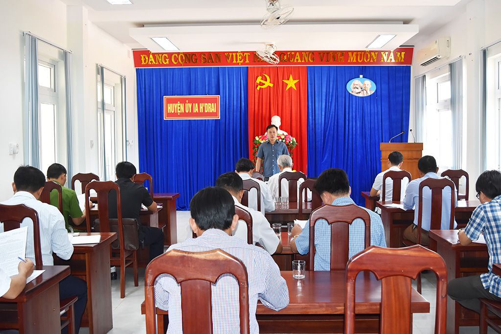 Tiểu ban tổ chức và phục vụ Đại hội đại biểu Đảng bộ huyện lần thứ XVII, nhiệm kỳ 2020 – 2025